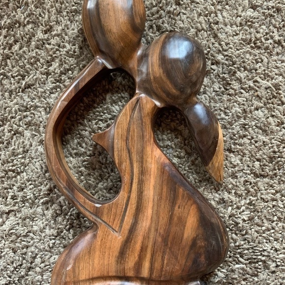Handcarved Wooden Abstract Lovers Kissing - Picture 2 of 3